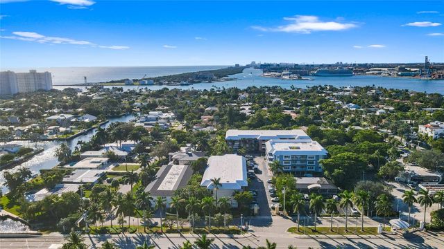 2426 SE 17th Street 207A, Fort Lauderdale, FL 33316