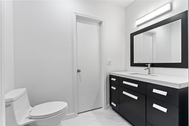 2426 SE 17th Street 207A, Fort Lauderdale, FL 33316