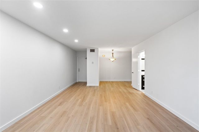 2426 SE 17th Street 207A, Fort Lauderdale, FL 33316