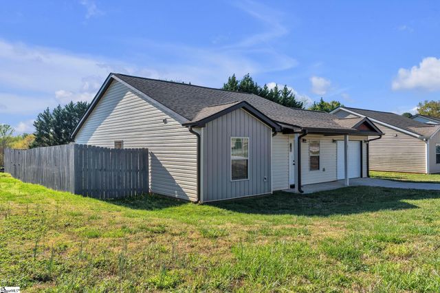 1103 Southfield Street, Inman, SC 29349