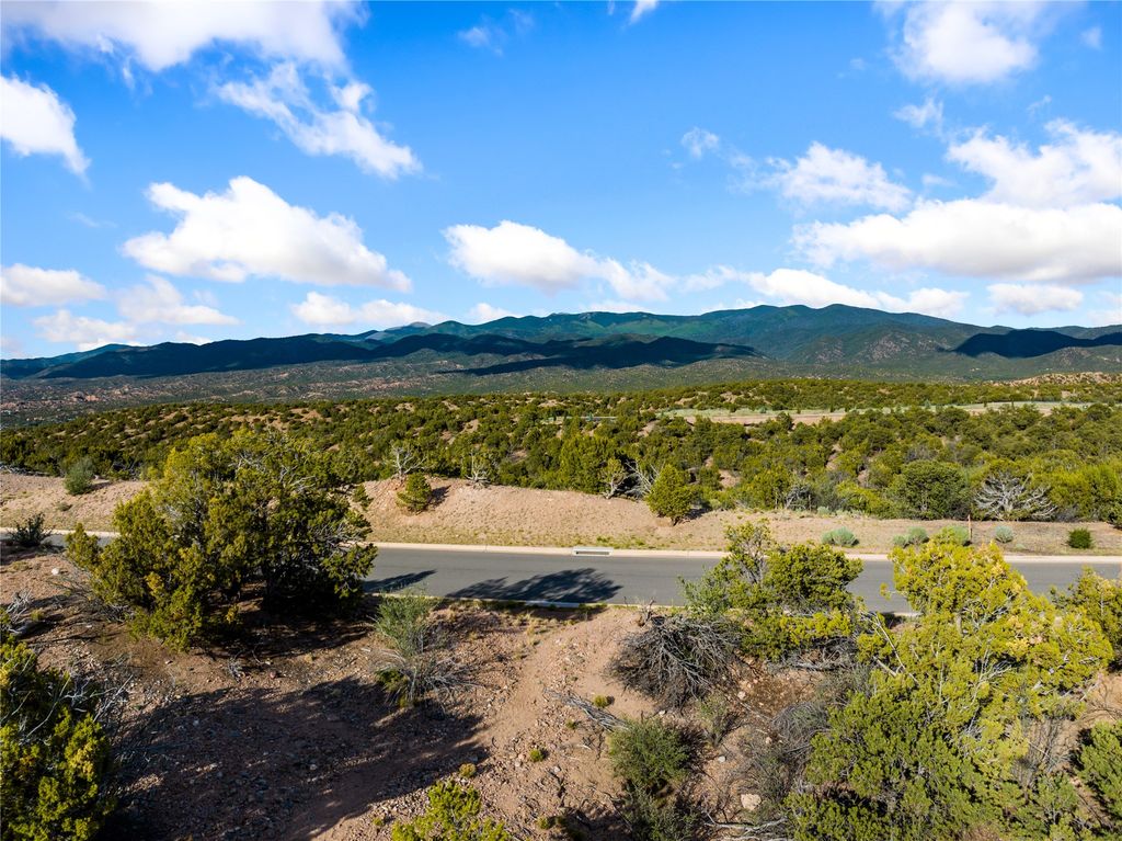 3296 Monte Sereno Drive, Santa Fe, NM 87506