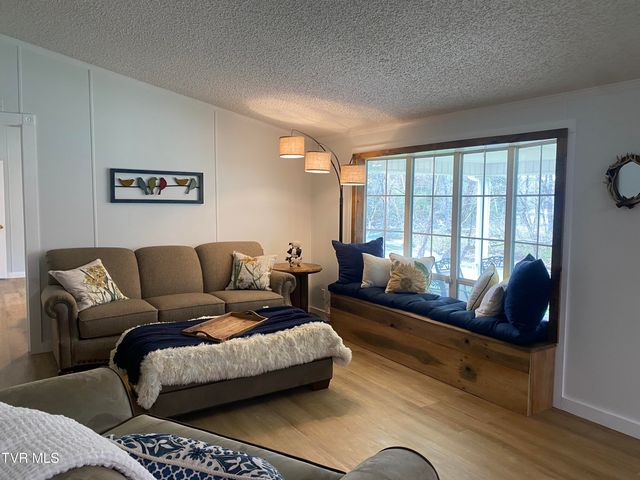 21570 Alvarado Road, Abingdon, VA 24211