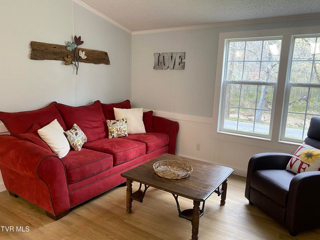 21570 Alvarado Road, Abingdon, VA 24211