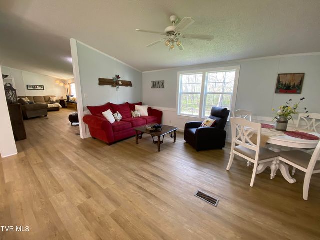 21570 Alvarado Road, Abingdon, VA 24211