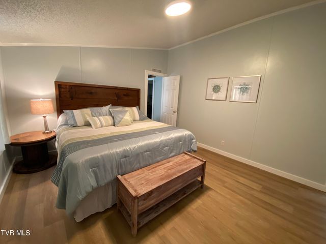 21570 Alvarado Road, Abingdon, VA 24211