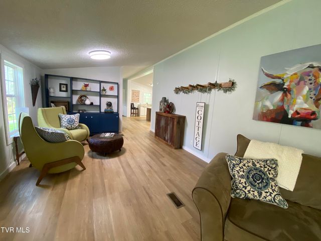 21570 Alvarado Road, Abingdon, VA 24211