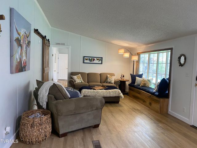 21570 Alvarado Road, Abingdon, VA 24211