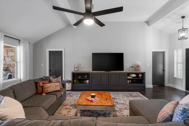 1003 Sunset Canyon DR S, Dripping Springs, TX 78620