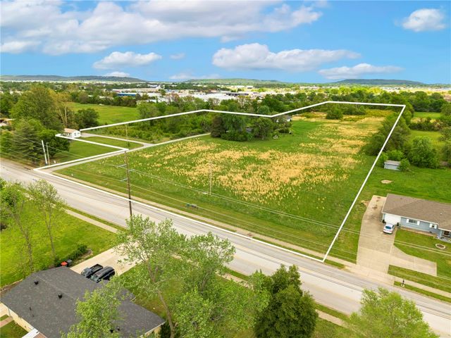2403 Turner Street, Springdale, AR 72764