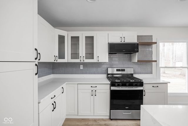 9114 Crestview Drive, Indianapolis, IN 46240