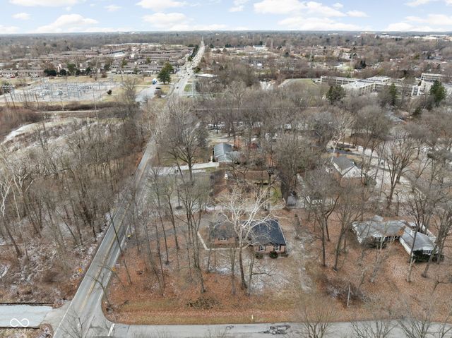 9114 Crestview Drive, Indianapolis, IN 46240