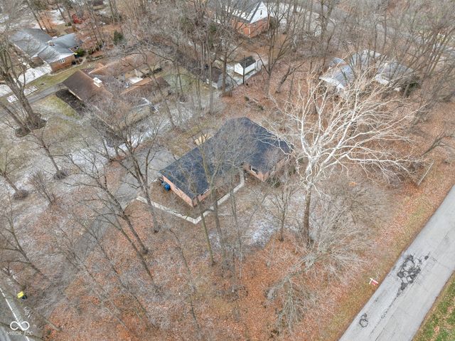 9114 Crestview Drive, Indianapolis, IN 46240