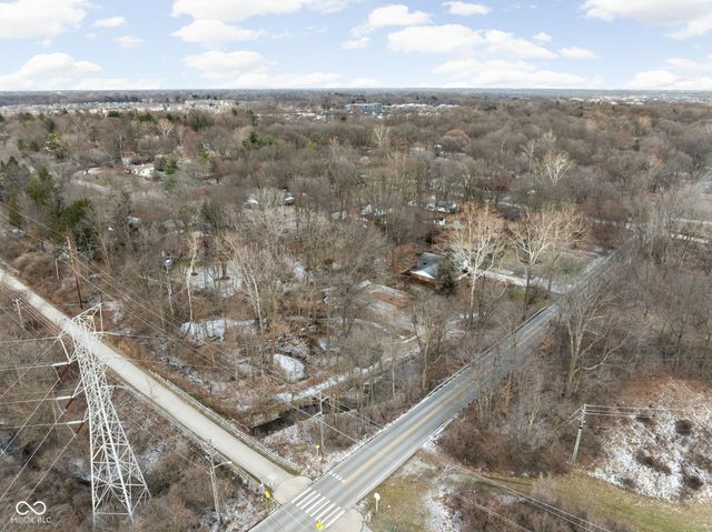 9114 Crestview Drive, Indianapolis, IN 46240