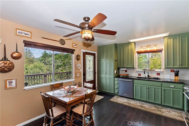 24445 San Moritz Drive, Crestline, CA 92325