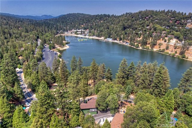 24445 San Moritz Drive, Crestline, CA 92325