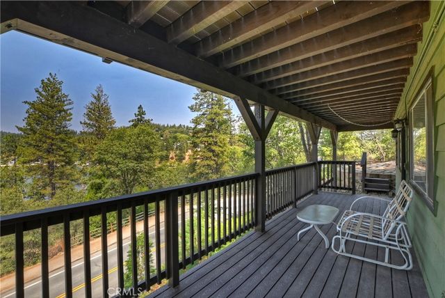 24445 San Moritz Drive, Crestline, CA 92325