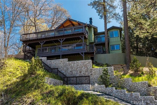 24445 San Moritz Drive, Crestline, CA 92325