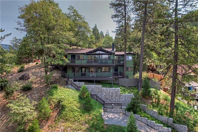24445 San Moritz Drive, Crestline, CA 92325