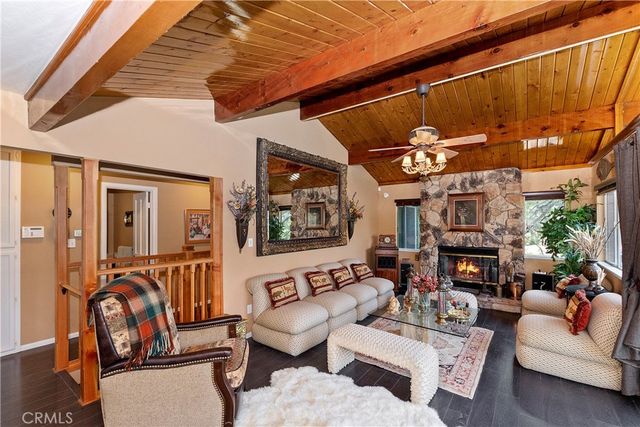 24445 San Moritz Drive, Crestline, CA 92325