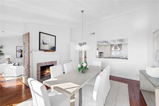 521 Kings Road, Newport Beach, CA 92663