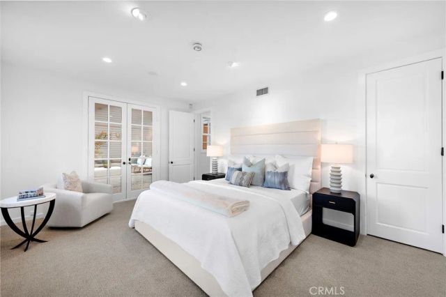 521 Kings Road, Newport Beach, CA 92663