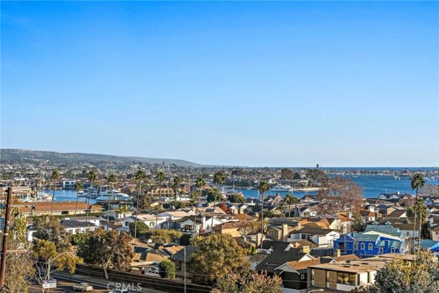 521 Kings Road, Newport Beach, CA 92663