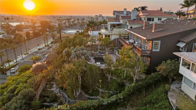 521 Kings Road, Newport Beach, CA 92663