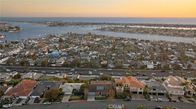 521 Kings Road, Newport Beach, CA 92663