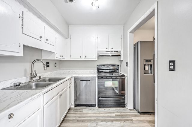 5039 Popperdam Creek Drive, North Charleston, SC 29418