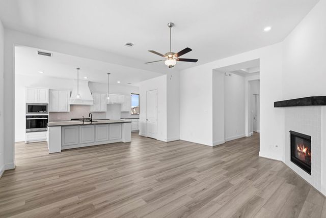 10271 Bluegill Crest Drive, Willis, TX 77318