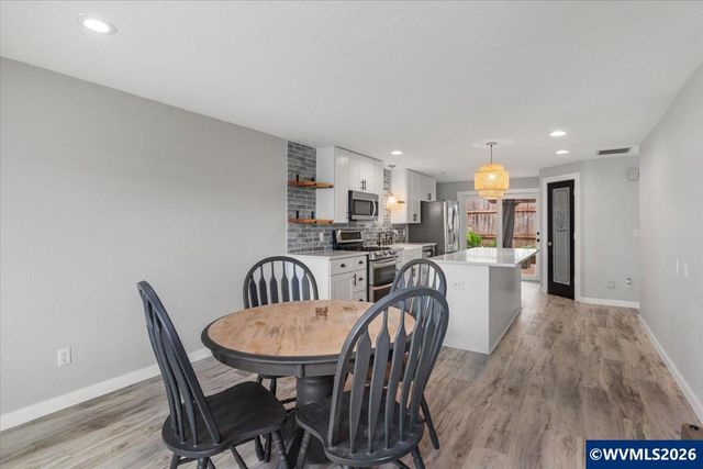 808 Melissa St SE, Salem, OR 97306