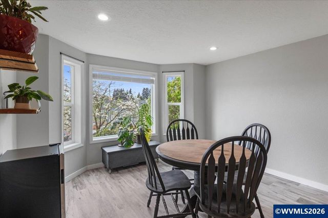 808 Melissa St SE, Salem, OR 97306