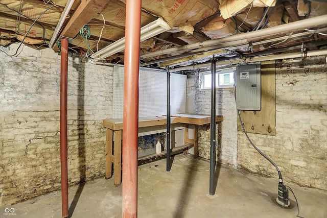 115 Simpson Street, Crawfordsville, IN 47933