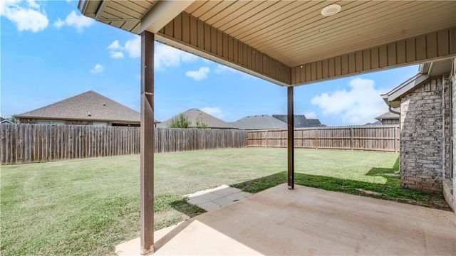 910 Sassafras Lane, Centerton, AR 72719