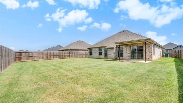 910 Sassafras Lane, Centerton, AR 72719