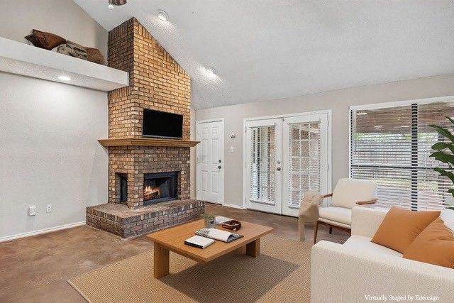 2221 Brookside Drive, Rowlett, TX 75088