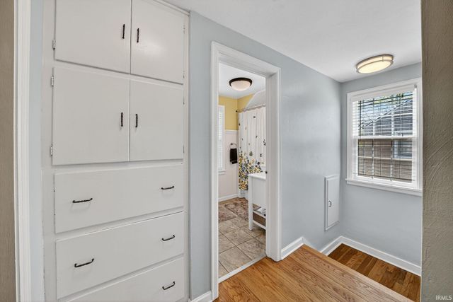 118 S Greenlawn Avenue, South Bend, IN 46617