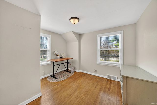118 S Greenlawn Avenue, South Bend, IN 46617