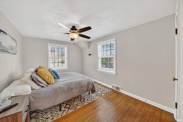 118 S Greenlawn Avenue, South Bend, IN 46617