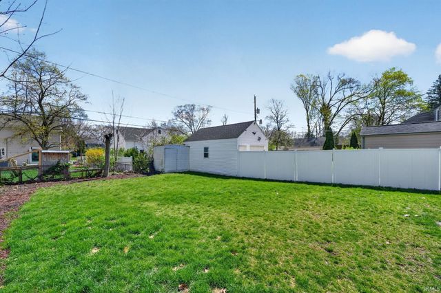 118 S Greenlawn Avenue, South Bend, IN 46617