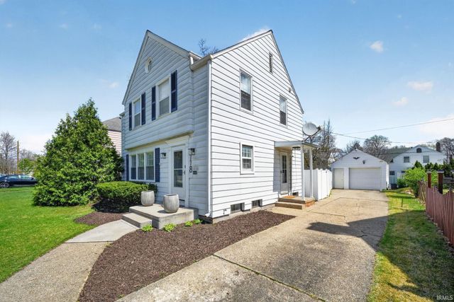 118 S Greenlawn Avenue, South Bend, IN 46617