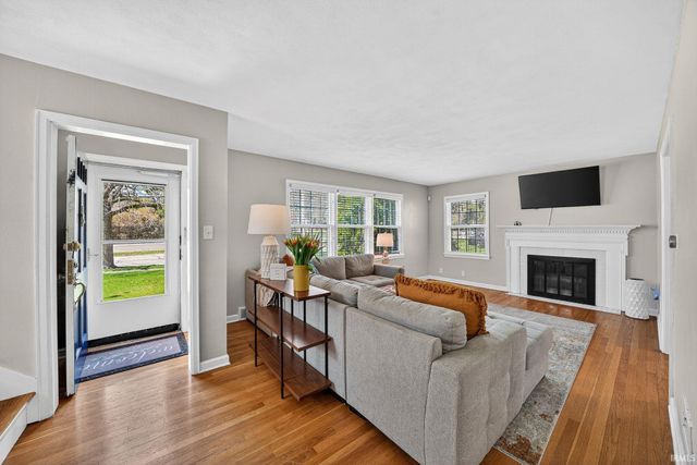 118 S Greenlawn Avenue, South Bend, IN 46617