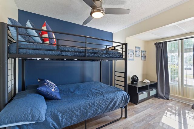 7301 TWELVE OAKS BOULEVARD, Tampa, FL 33634