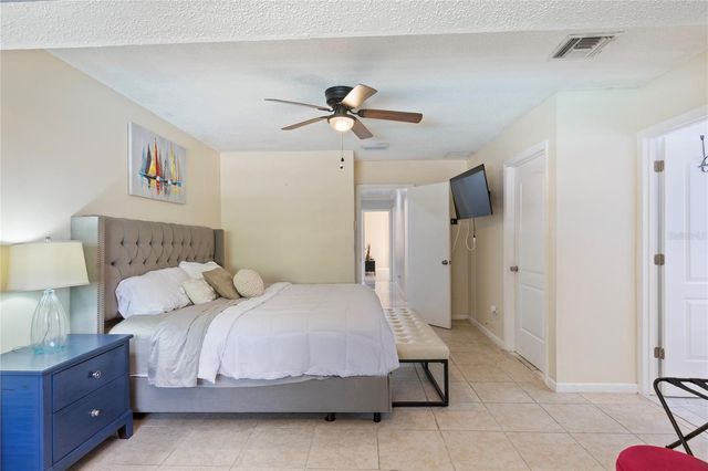 7301 TWELVE OAKS BOULEVARD, Tampa, FL 33634