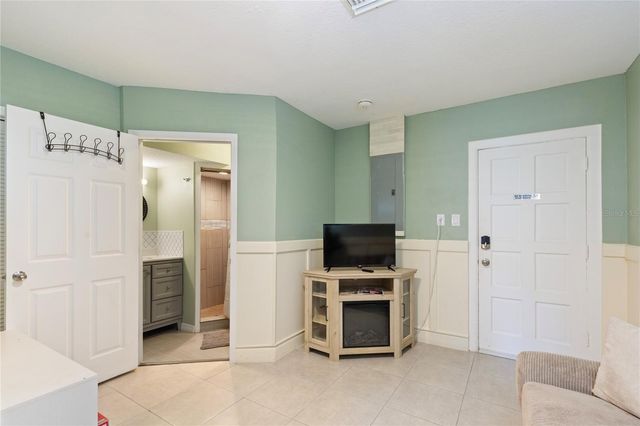 7301 TWELVE OAKS BOULEVARD, Tampa, FL 33634