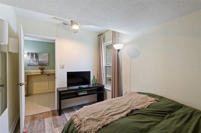 7301 TWELVE OAKS BOULEVARD, Tampa, FL 33634