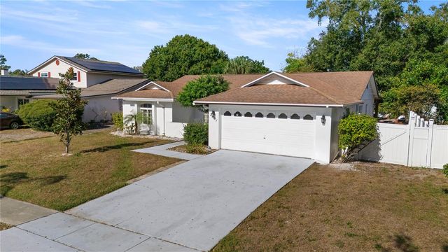 7301 TWELVE OAKS BOULEVARD, Tampa, FL 33634