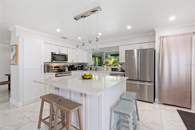 7301 TWELVE OAKS BOULEVARD, Tampa, FL 33634