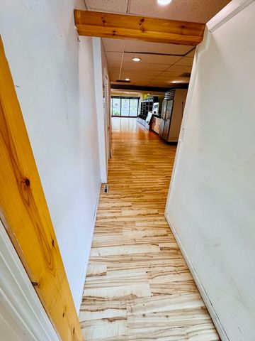 878 Sumner Ave, Springfield, MA 01108