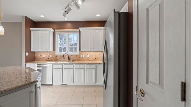 1828 SCARBOROUGH DR, Columbia, MO 65201